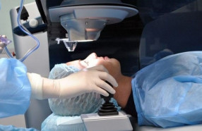 Кому нельзя делать лазерную коррекцию зрения?